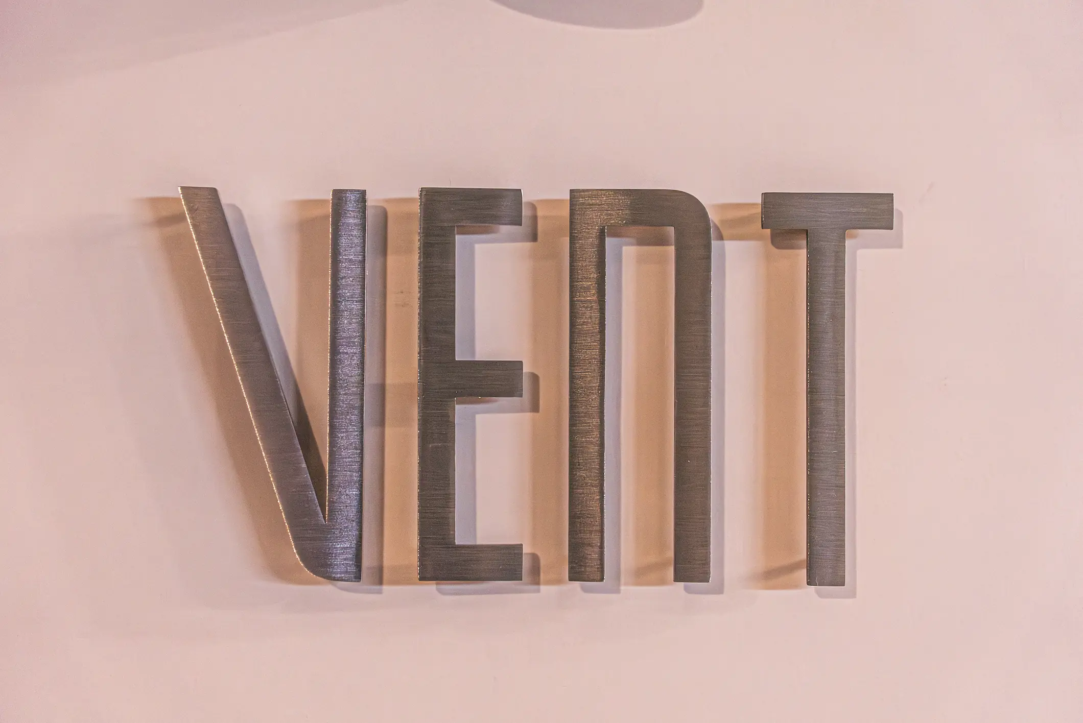 VENT 招牌
